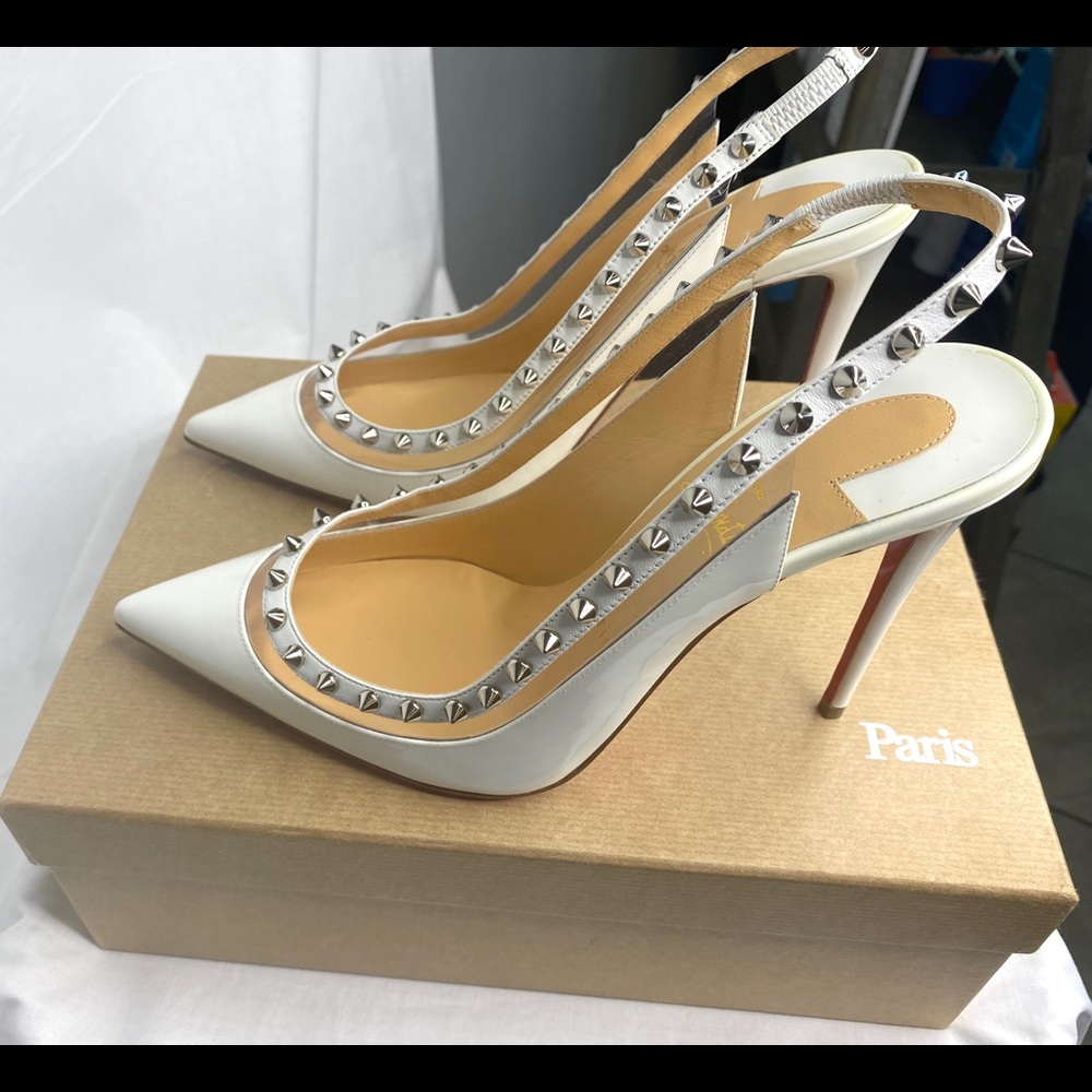 Christian louboutin White Heel/pumps